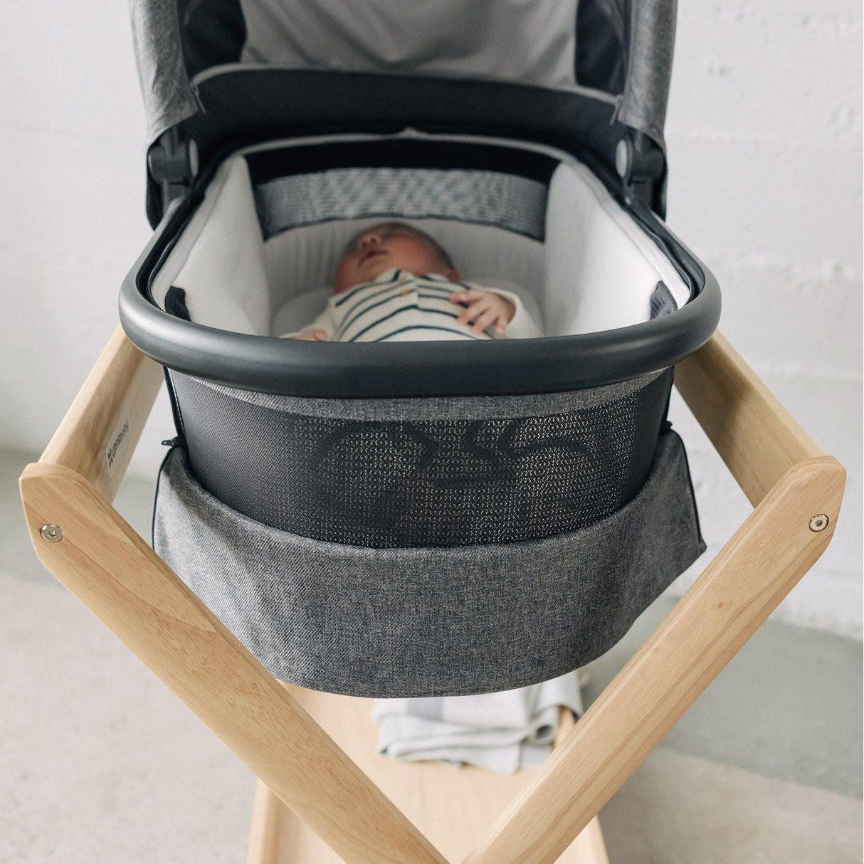 UPPAbaby Bassinet Stand - Kid's Stuff Superstore