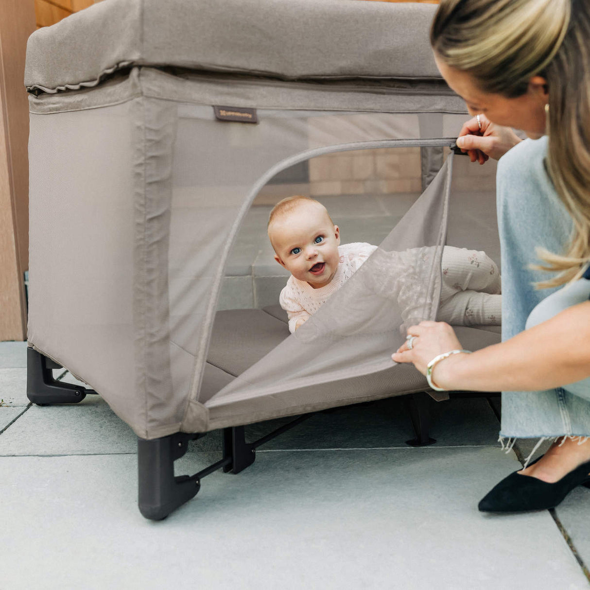 UPPAbaby Remi Bedside Bassinet + Playard + Travel Crib - Kid's Stuff Superstore
