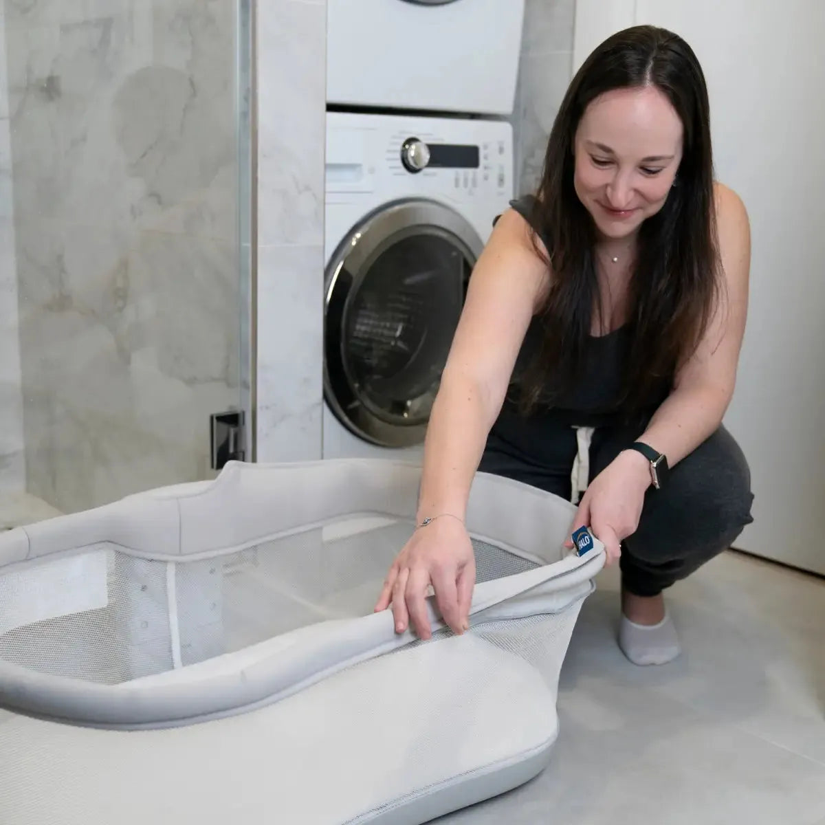 Halo Bassinest Swivel Sleeper 3.0 - Grey - Kid's Stuff Superstore