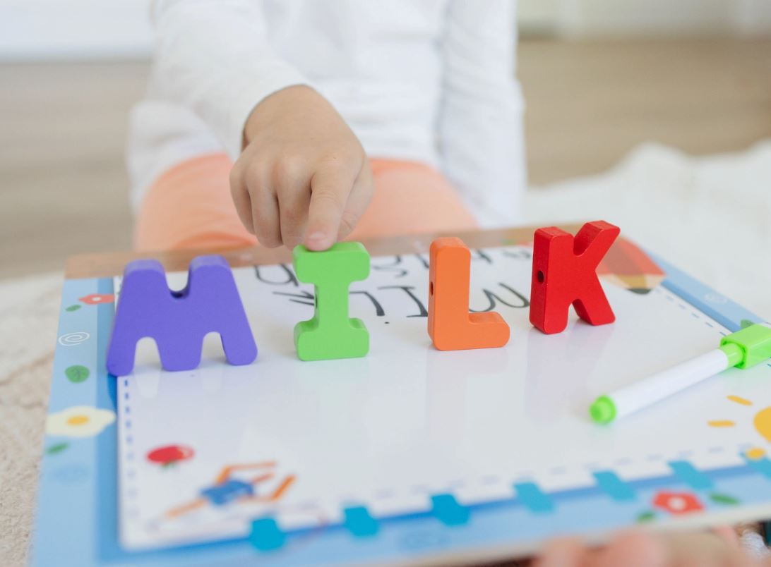 Alphabet Puzzle Set with Flashcards and Whiteboard