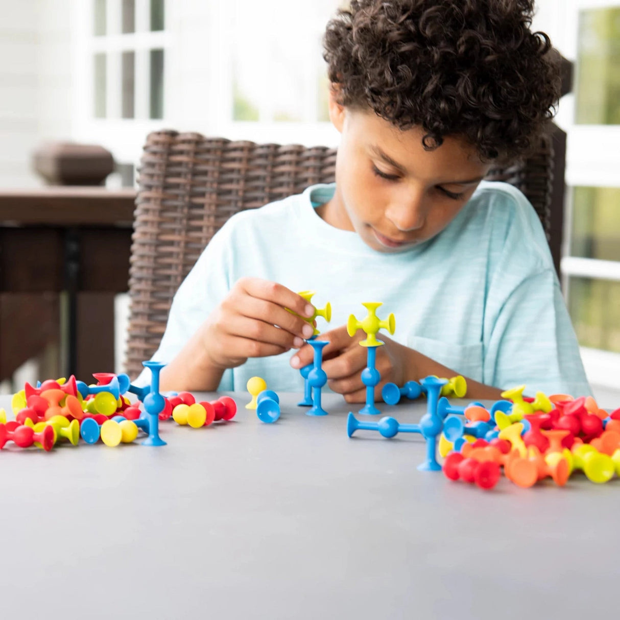 Fat Brain Toys - Mini Squigz - Kid's Stuff Superstore