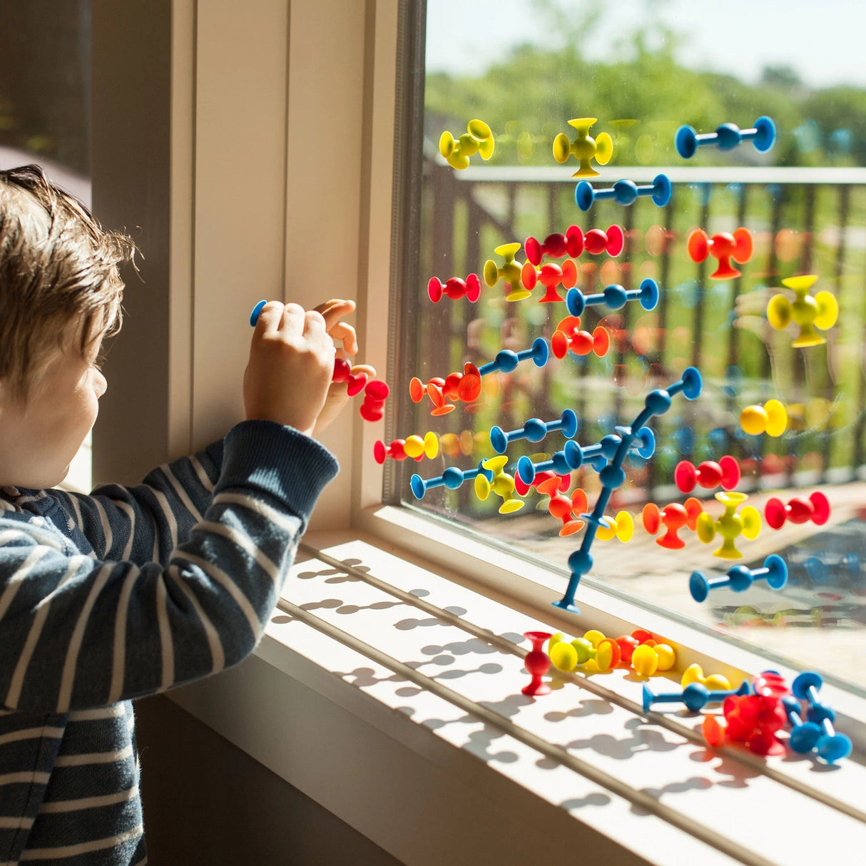 Fat Brain Toys - Mini Squigz - Kid's Stuff Superstore