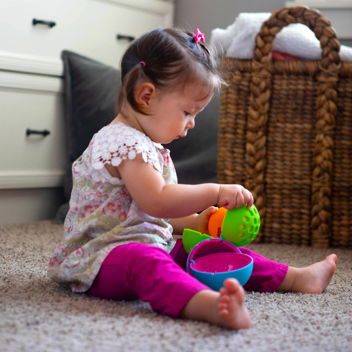 Fat Brain Toys - Oombee Ball - Kid's Stuff Superstore