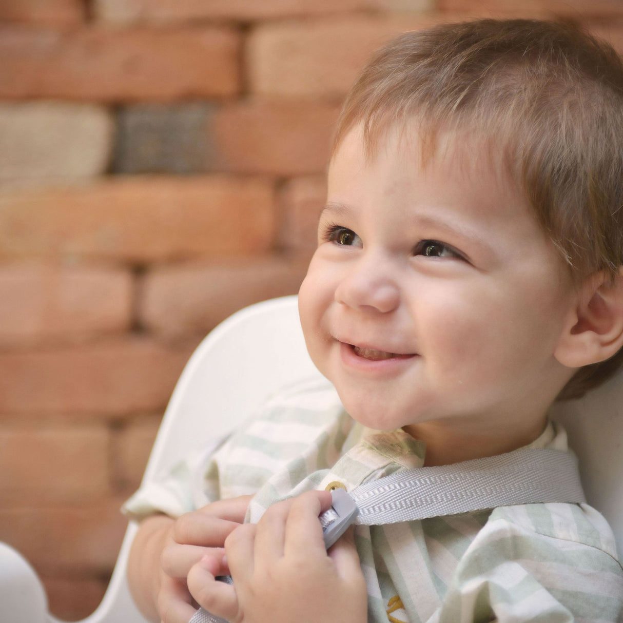 PEG Poke Lightweight High Chair - Kid's Stuff Superstore