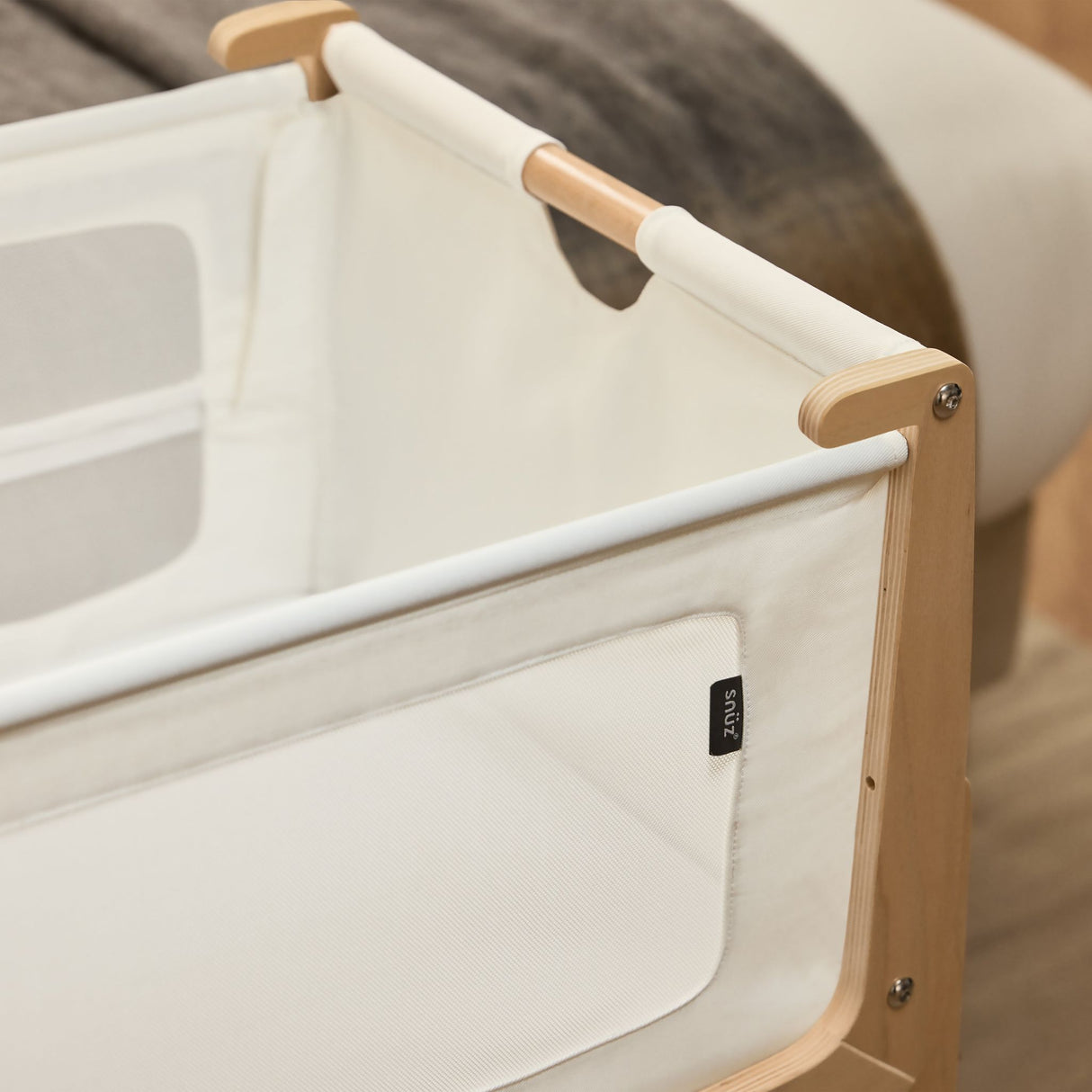 SnüzPod5 Bedside Bassinet - Kid's Stuff Superstore
