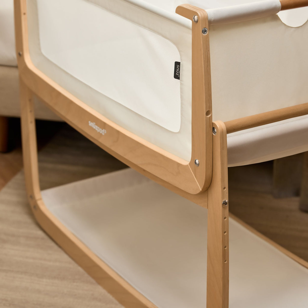 SnüzPod5 Bedside Bassinet - Kid's Stuff Superstore