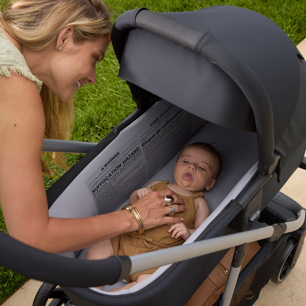 Britax Zinnia Bassinet for Brook, Brook+ and Grove Strollers - Kid's Stuff Superstore