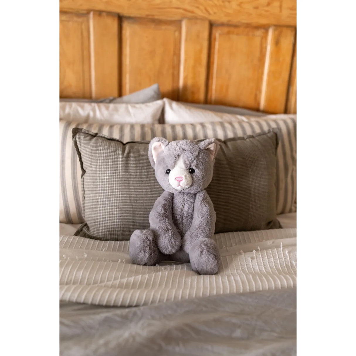 World's Softest Lushee 16" - Karing Kitten