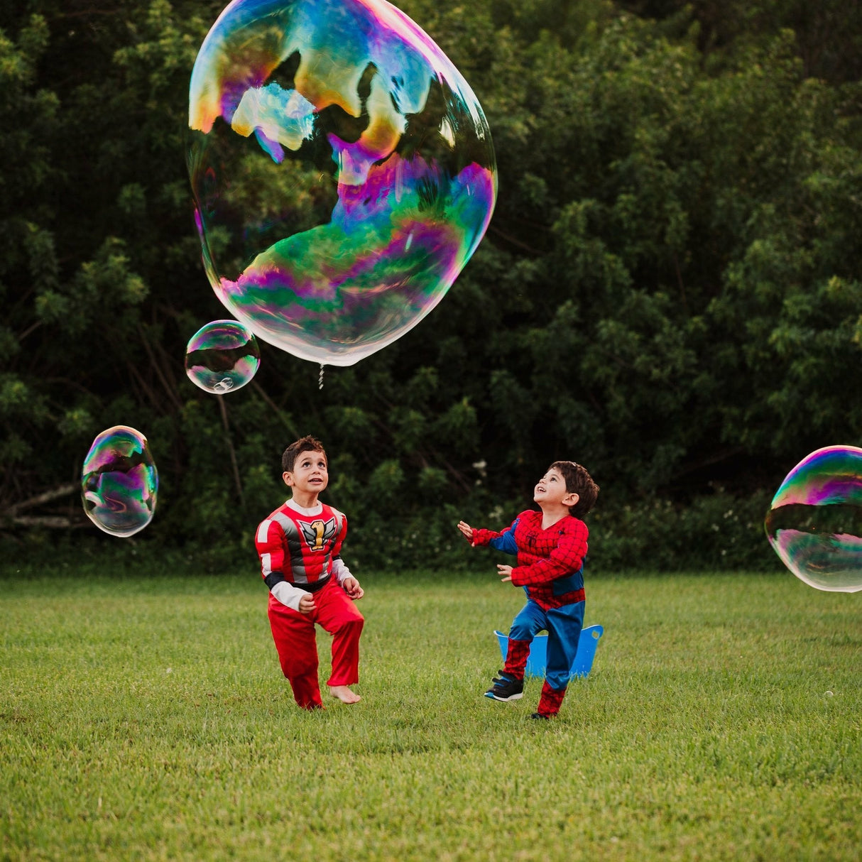 WOWmazing™ Giant Bubble Kit - Space Edition - Kid's Stuff Superstore