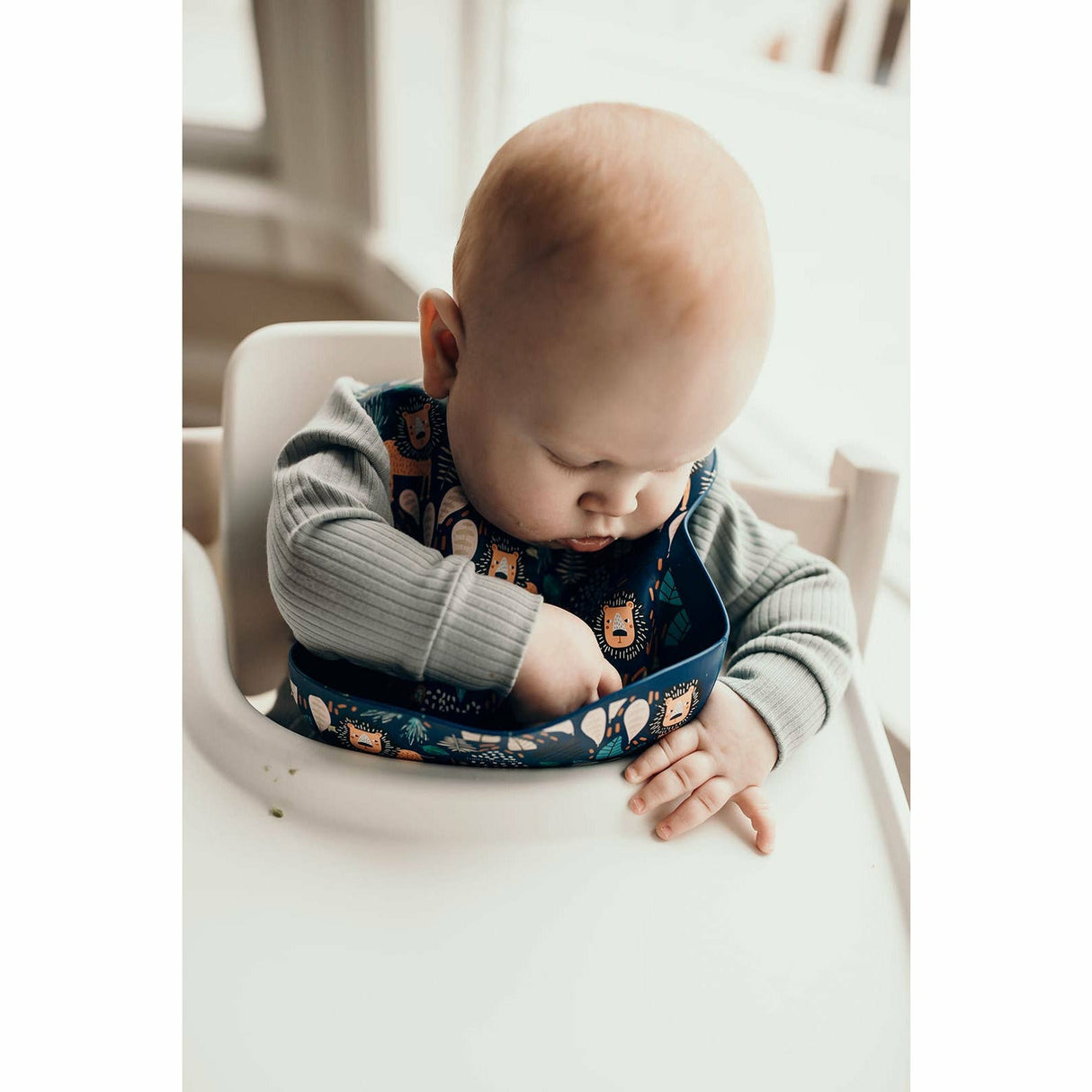 Silicone Bib with Crumb Catcher - Kid's Stuff Superstore