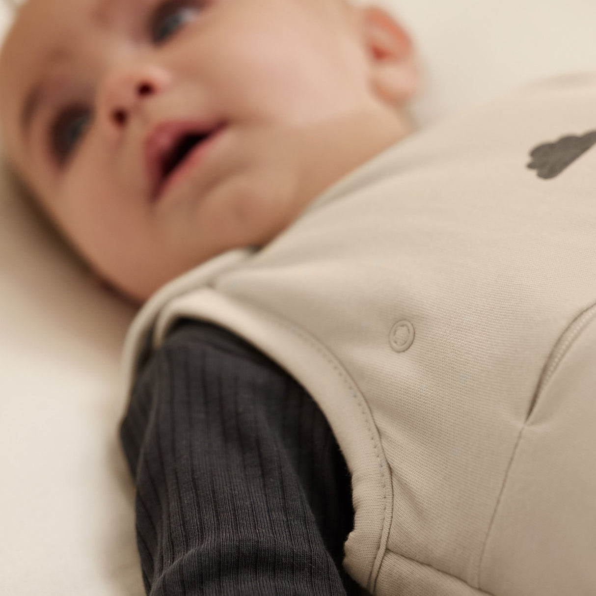 SnüzPouch Sand Cloud - Kid's Stuff Superstore