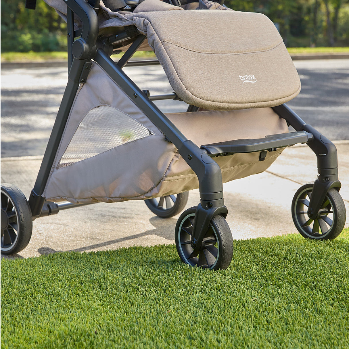 Britax Juniper+ Compact Stroller wiith One-Hand RapidFold - Kid's Stuff Superstore