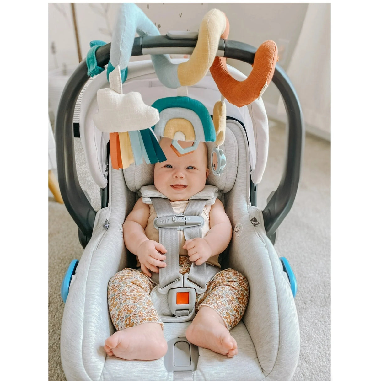 Itzy Ritzy Itzy Bitzy Spiral Car Seat Activity - Rainbow - Kid's Stuff Superstore